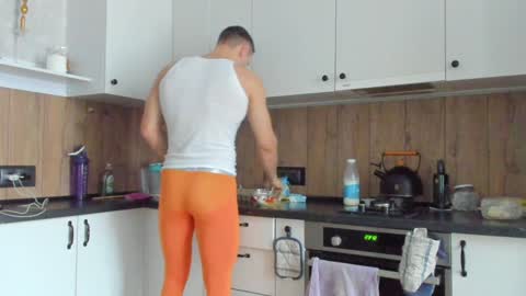 Vincent.  uncut 18cm online show from 16, 1, 2025