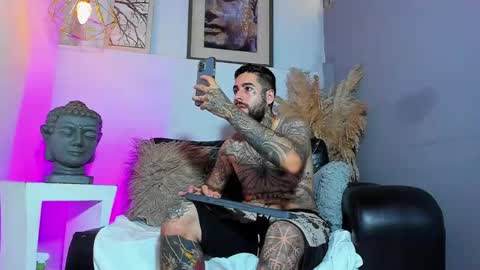 Vincent Sartori online show from 5, 4, 2026