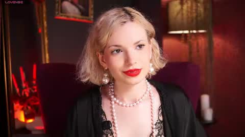 Snapshot of vinyl_kiss chatting on 24, 7, 2026 Carrie Next streams Sat Sun 3pm-11pm EST online show from 24, 7, 2026