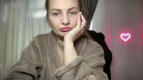 Funny  girl online show from 18, 2, 2025