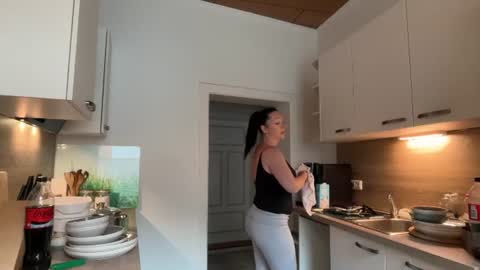 Snapshot of viola_beck chatting on 12, 6, 2026 Vio online show from 12, 6, 2026