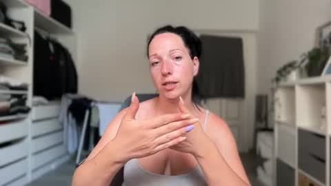 Snapshot of viola_beck chatting on 21, 6, 2026 Vio online show from 21, 6, 2026