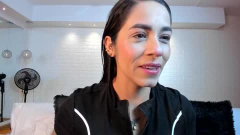 Violett  Everyday From 0530 to 1430 Col Time online show from 1, 10, 2025