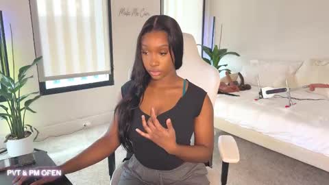 Fantasy Black Girl online show from 24, 1, 2025