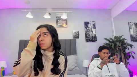 Violet and Myers online show from 12, 11, 2025