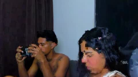 Violet and Myers online show from 13, 4, 2026