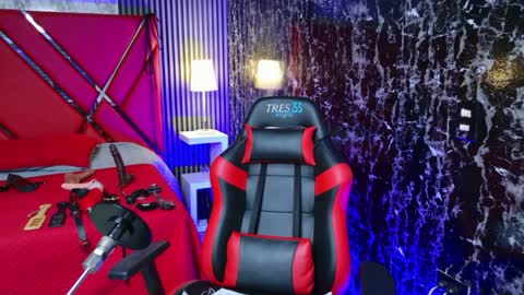 Violet online show from 7, 4, 2026