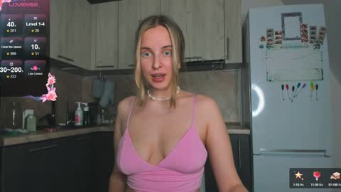 Snapshot of violet_blue_eyes chatting on 29, 1, 2025 Violet online show from 29, 1, 2025