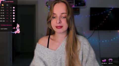 Snapshot of violet_blue_eyes chatting on 4, 12, 2025 Violet online show from 4, 12, 2025