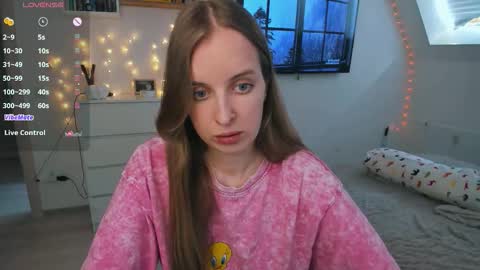 Violet online show from 12, 3, 2026