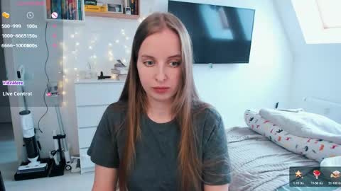 Snapshot of violet_blue_eyes chatting on 30, 4, 2026 Violet online show from 30, 4, 2026