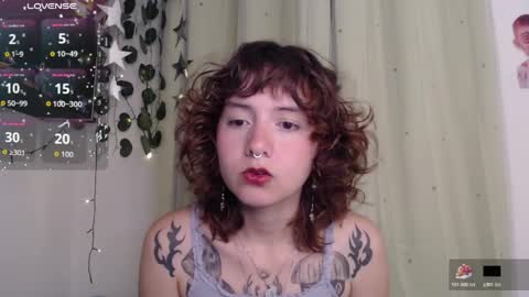 Snapshot of violet_bluee chatting on 8, 6, 2026 Violet online show from 8, 6, 2026