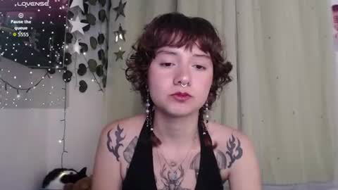 Snapshot of violet_bluee chatting on 3, 7, 2026 Violet online show from 3, 7, 2026