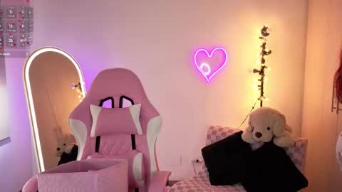 violet online show from 13, 2, 2026