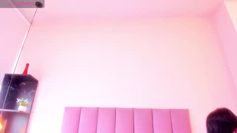 Snapshot of violet_myerrs chatting on 22, 12, 2025 violet online show from 22, 12, 2025