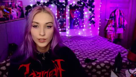 Snapshot of violet_noir_ chatting on 27, 1, 2025 Deya online show from 27, 1, 2025