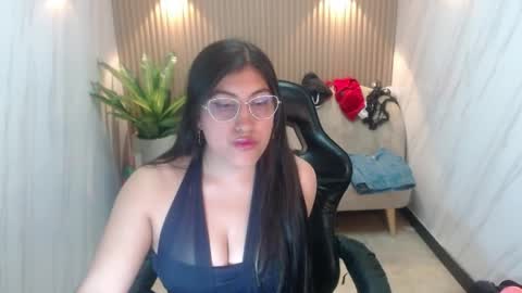 Snapshot of violet_tf chatting on 22, 5, 2026 Violet online show from 22, 5, 2026
