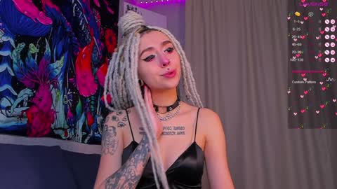 Snapshot of violet_walker7 chatting on 3, 1, 2025 Violet online show from 3, 1, 2025