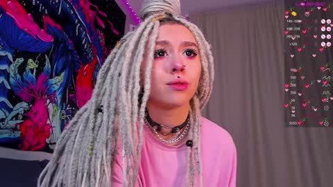 Snapshot of violet_walker7 chatting on 5, 1, 2025 Violet online show from 5, 1, 2025