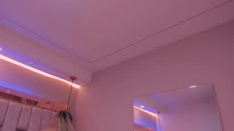 Violeta  online show from 16, 9, 2025