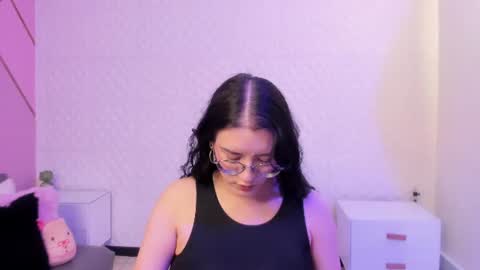 Snapshot of violeta_diazz chatting on 7, 7, 2026 online show from 7, 7, 2026