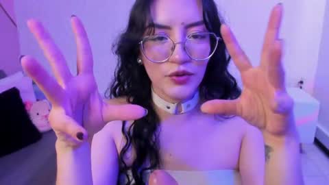 Snapshot of violeta_diazz chatting on 8, 7, 2026 online show from 8, 7, 2026