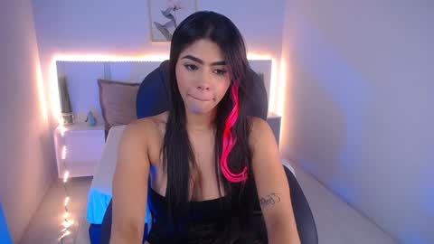 Snapshot of violeta_leon chatting on 21, 12, 2024 Violeta leon online show from 21, 12, 2024