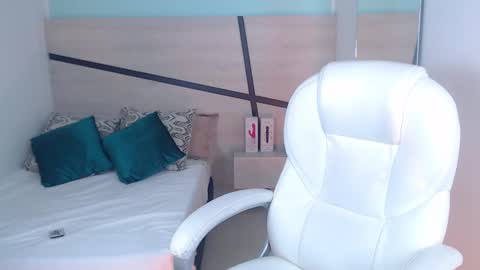 Snapshot of violeta_leon chatting on 21, 1, 2025 Violeta leon online show from 21, 1, 2025