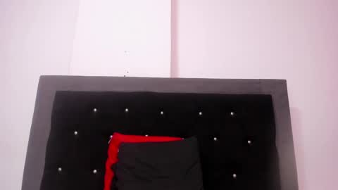 VioletaDums online show from 5, 2, 2025