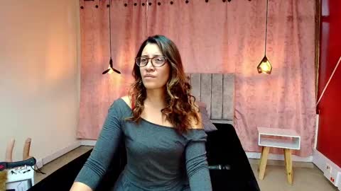 VIOLETA online show from 10, 3, 2025