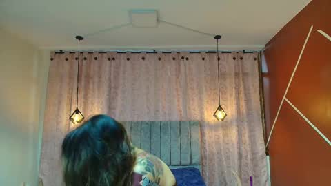 VIOLETA online show from 20, 9, 2025