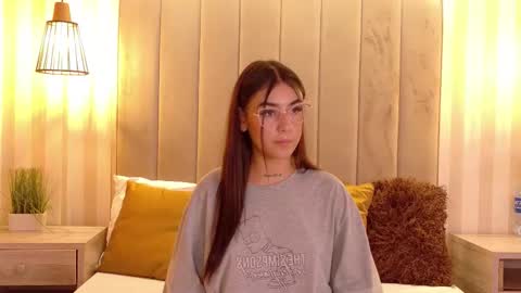 Snapshot of violetblaze chatting on 26, 9, 2025 Cute Violet online show from 26, 9, 2025