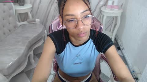 violeth_b online show from 23, 12, 2024