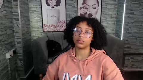 violeth_b online show from 10, 9, 2025