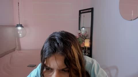 Snapshot of violethall2 chatting on 24, 2, 2026 violethall2 online show from 24, 2, 2026