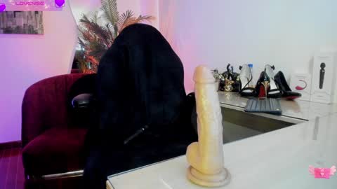 Snapshot of violetparkker chatting on 27, 1, 2025 violetparkker online show from 27, 1, 2025