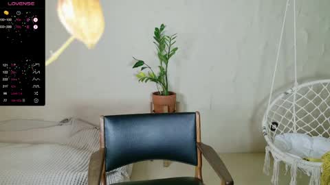 Violet  next stream December 6 online show from 1, 4, 2026