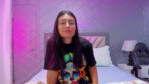 Violet Rousse online show from 22, 12, 2025