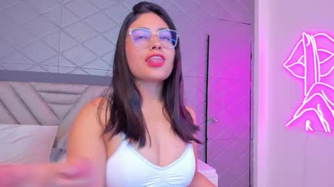 Violet Rousse online show from 31, 3, 2026