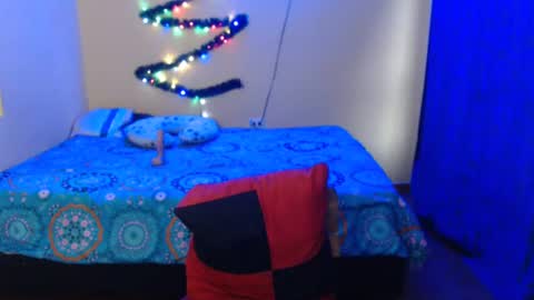 Violet777  online show from 9, 1, 2025