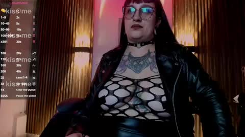 violett_8 online show from 1, 6, 2026