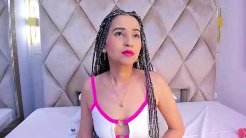 Violett  online show from 19, 11, 2025