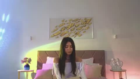 Snapshot of violetta_finch chatting on 28, 7, 2026 violetta_finch online show from 28, 7, 2026
