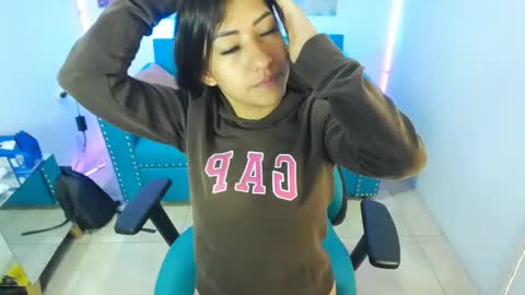 Violeta online show from 4, 2, 2025