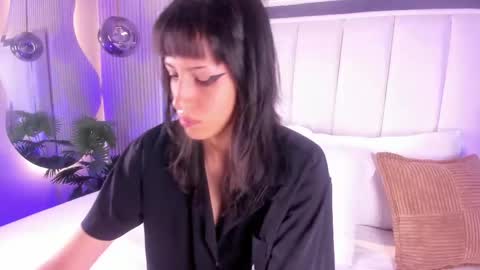 violettacolinss online show from 2, 6, 2026