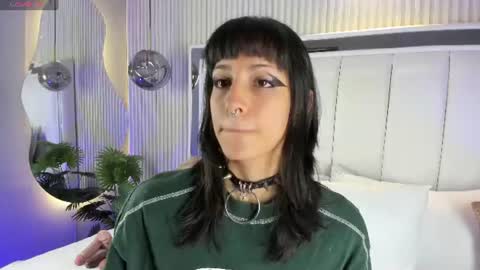 Snapshot of violettacolinss chatting on 9, 6, 2026 violettacolinss online show from 9, 6, 2026