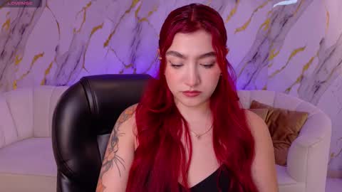 Violett Castel online show from 20, 12, 2025