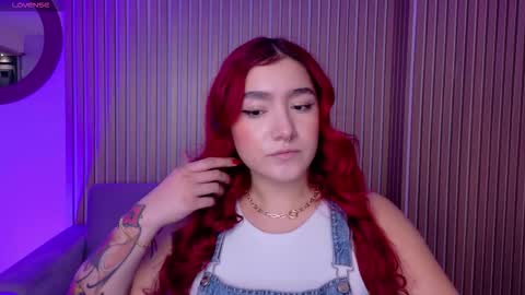 Violett Castel online show from 12, 1, 2026