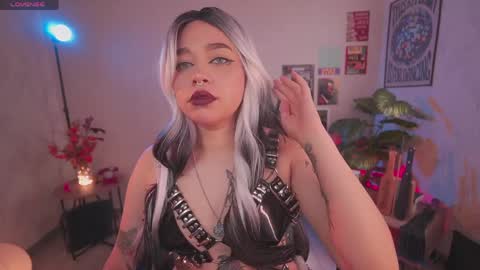 JULIE UWU online show from 31, 3, 2026