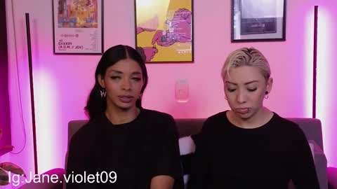 Violet online show from 12, 10, 2025